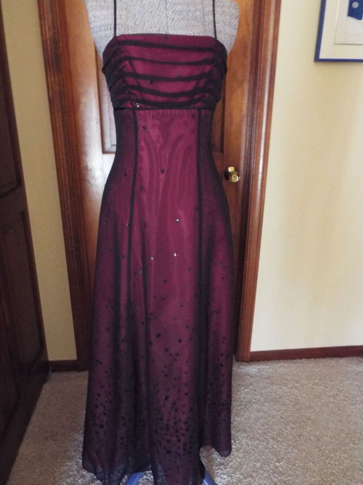 Spaghetti Straps Burgundy Vintage Evening Prom Dresses