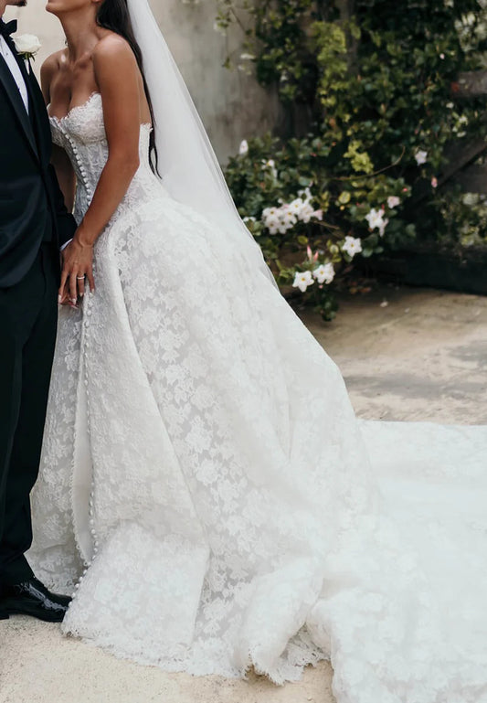 Strapless Lace A-Line Wedding Dress Sleeveless Bridal Gown,LTP3689