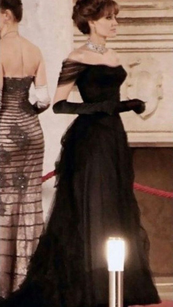 Vintage Black Tulle Ball Gown One Side Shoulder Long Prom Dress