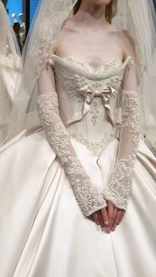 Vintage Wedding Dresses Appliques Lace Satin Bridal Gown,LTP4198