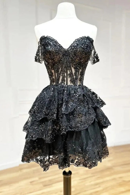 A-Line Sweetheart Tiered Short Homecoming Dresses