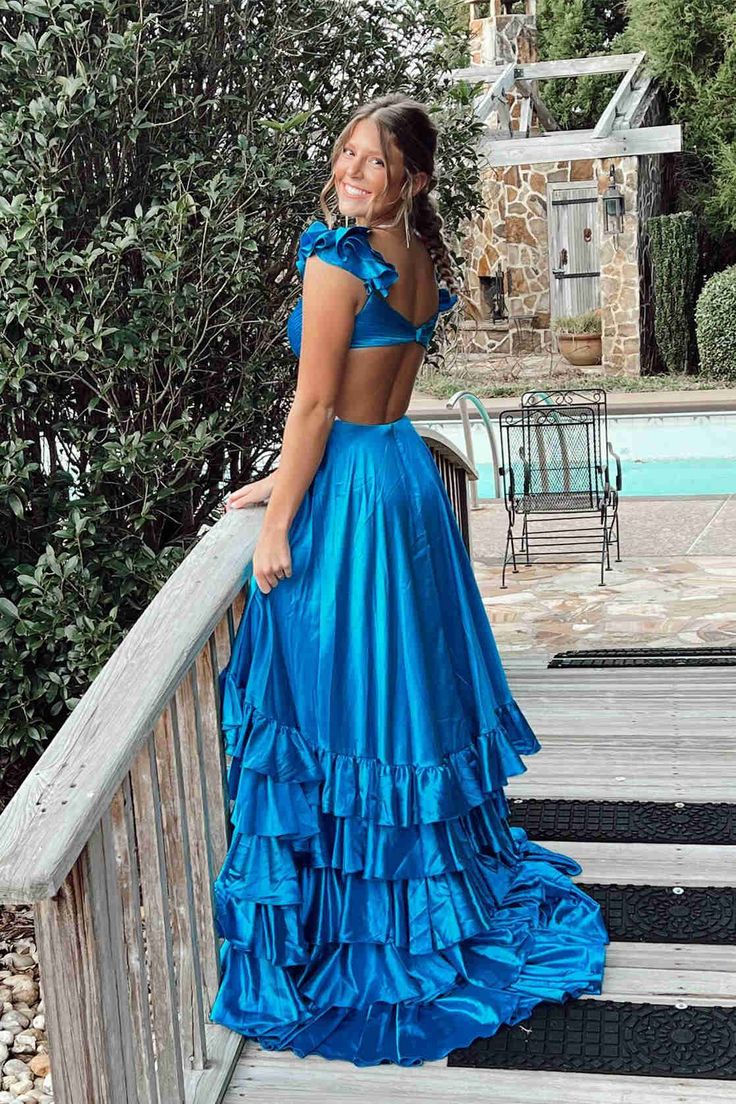 Sexy Cross Top Ruffles Prom Dresses With Slit