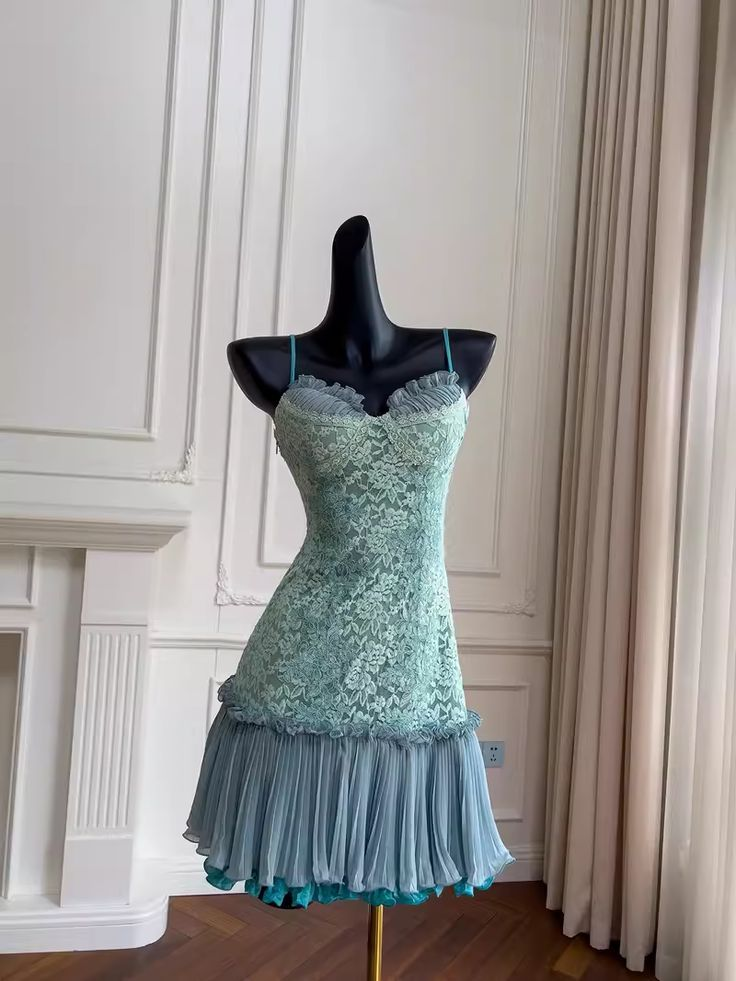 Classy Tiffany Blue Lace Appliques Short Birthday Outfits Homecoming Dress Spaghetti Strap Cocktail Dress