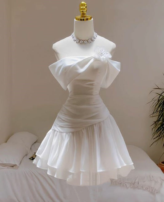 Cute A Line Off The Shoulder White Chiffon Summer Homecoming Dress Hoco Dress Mini 16Th Birthday Outfit Cocktail Dresses
