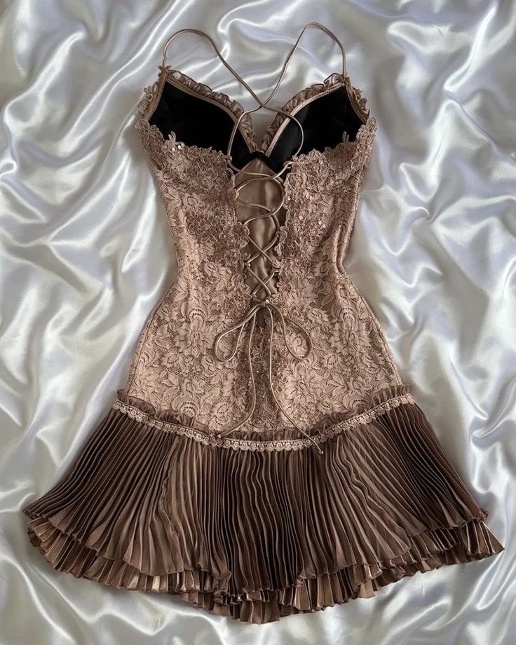 Barbie Raquel A Line Spaghetti Straps Green Lace Short Outfit Homecoming Dress