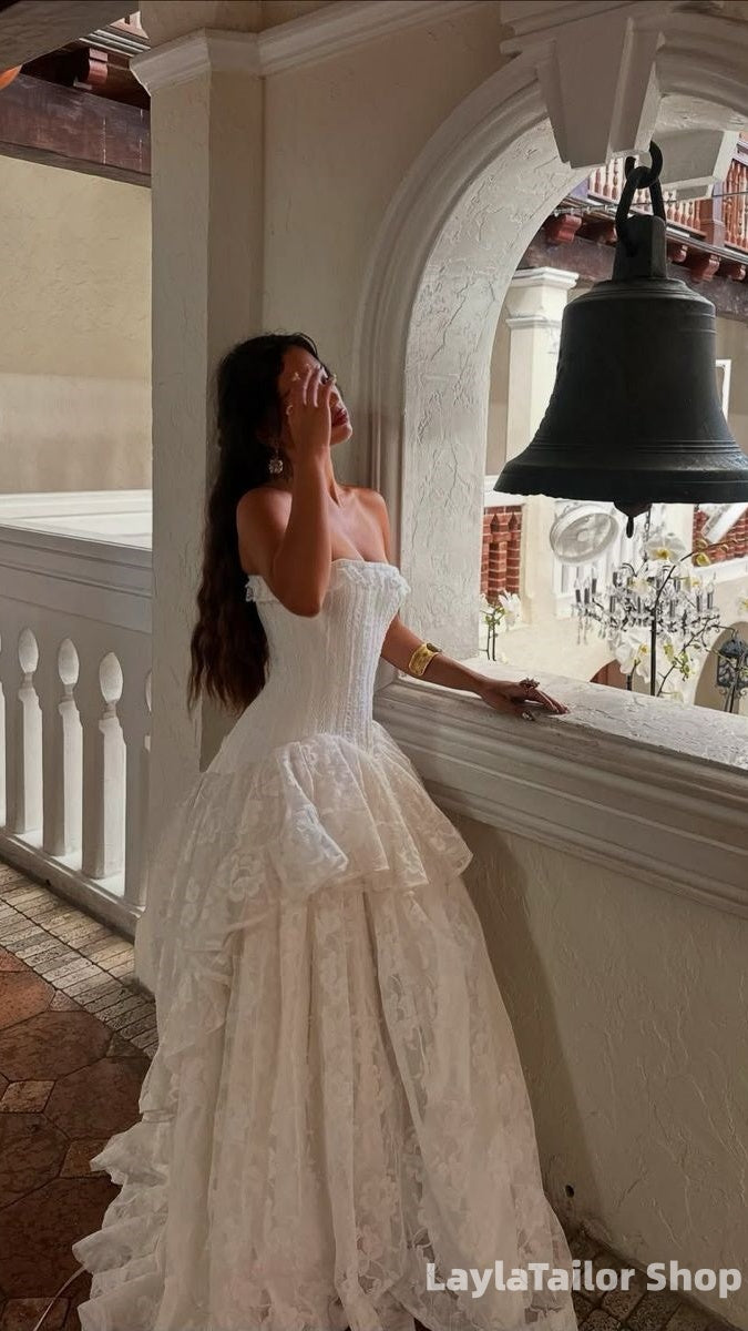 Classic White Lace Strapless Wedding Dresses Sleeveless Bridal Gown,LTP3955