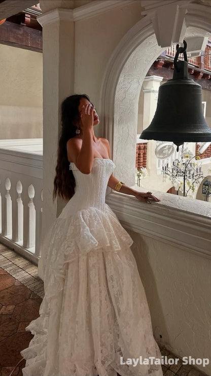 Classic White Lace Strapless Wedding Dresses Sleeveless Bridal Gown,LTP3955