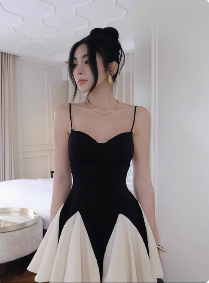 Design Black And White Stitching Suspender Back A-Line Birthday Short Skirt Homecoming Dress