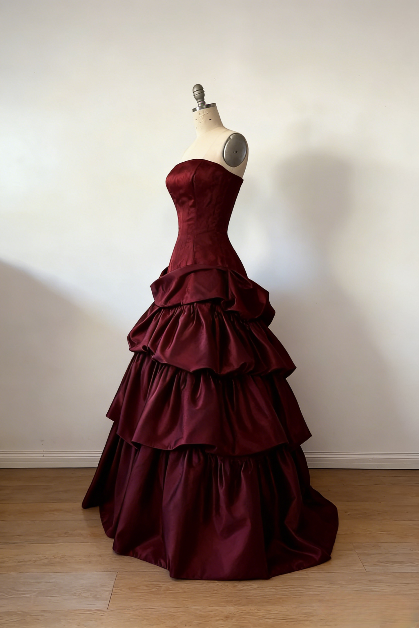 Gorgeous A-Line Burgundy Prom Dress Satin Strapless  Long Evening Dress Sleeveless Birthday Dress