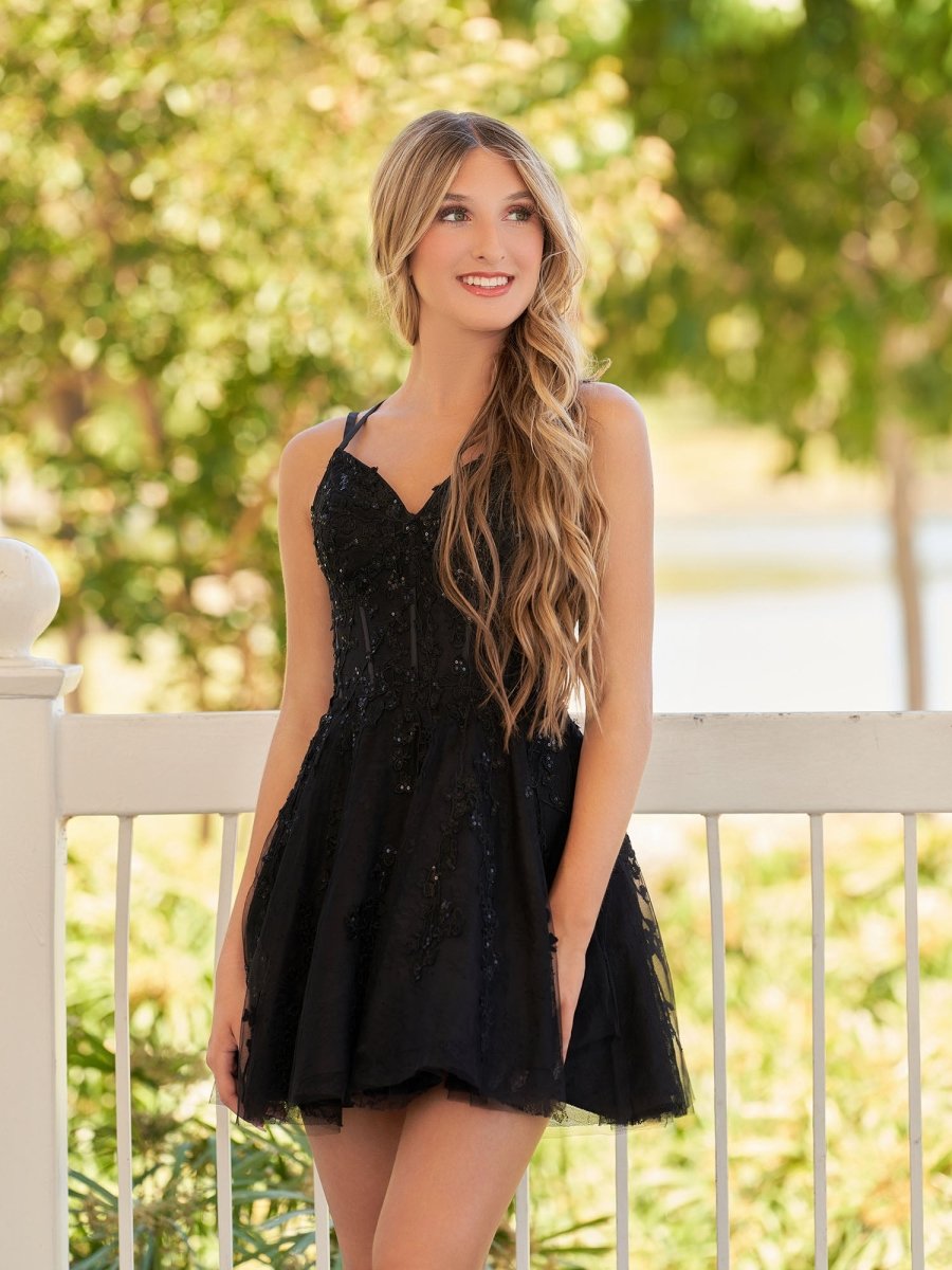 A-Line Lace Spaghetti-Straps Black short Homecoming Dress