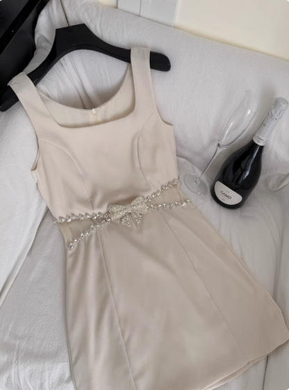 Elegant Square Neck Sleeveless Hollow Diamond Birthday Short Skirt Homecoming Dress