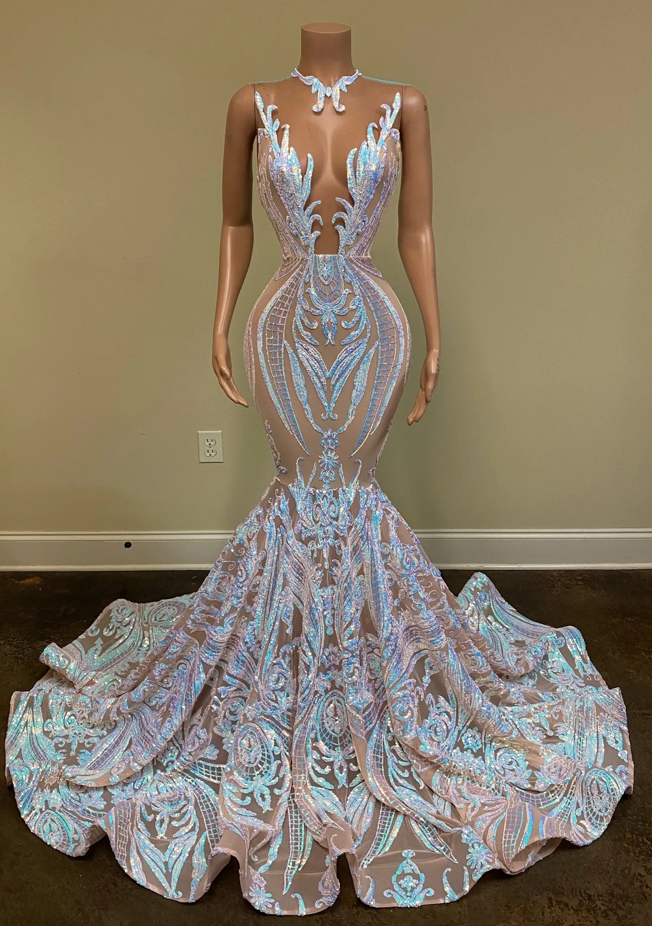 LTP1732, Sparkly Long Prom Dresses 2023 Sheer O-Neck Sleeveless Real P – Laylatailor Shop