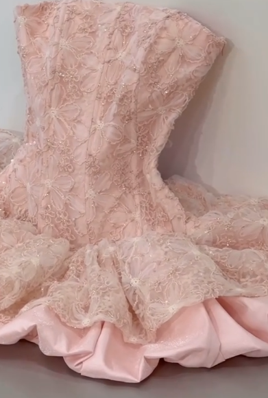 Pink Ball Gown Strapless Satin Lace Short Homecoming Dress 17Th Birthday Outfits