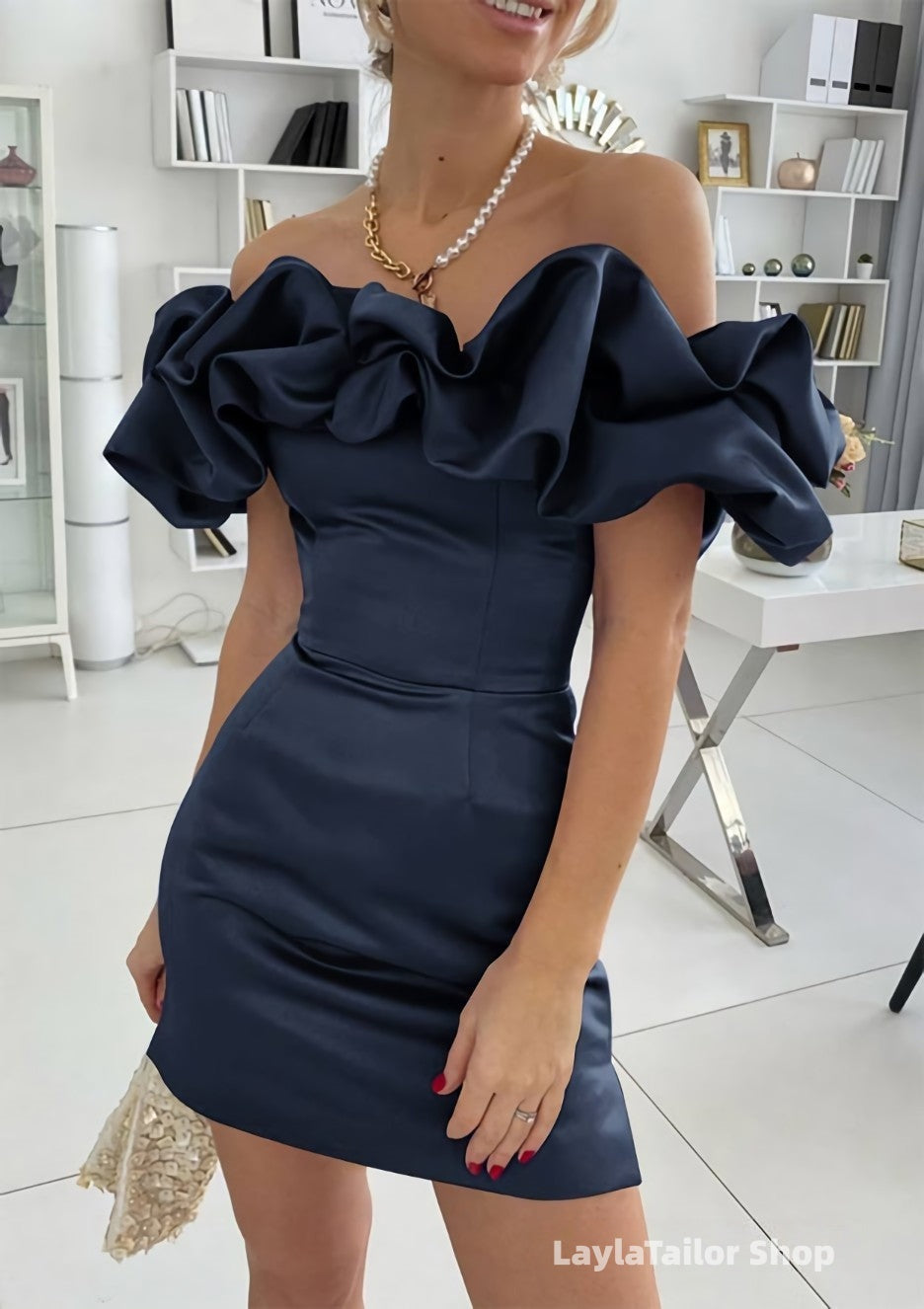 Sheath/Column Off-the-Shoulder Sleeveless Satin Short/Mini Homecoming Dresses With Ruffles