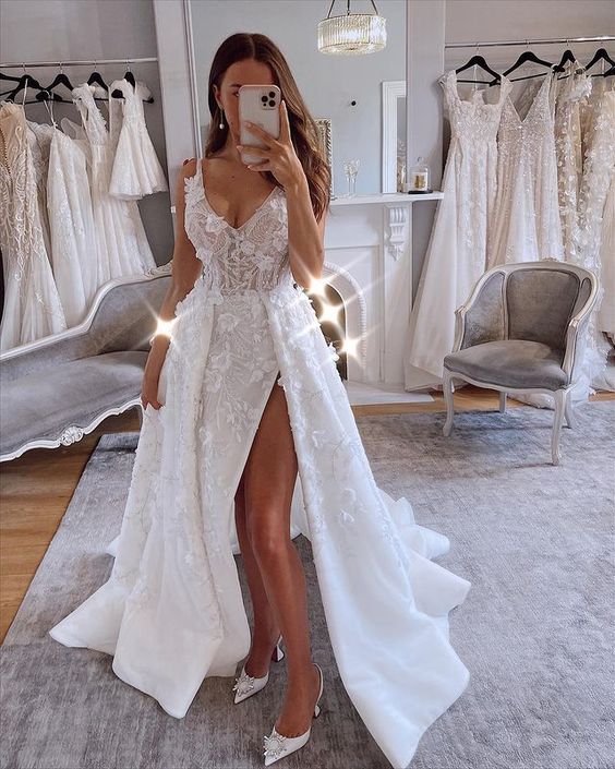 LTP1119,New arrival Ball Gown V Neck White Lace Appliques Wedding Dresses with Slit